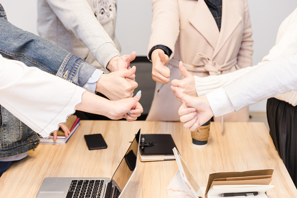 淺談企業(yè)組織結(jié)構(gòu)設(shè)計(jì) 淺談企業(yè)組織結(jié)構(gòu)設(shè)計(jì)
